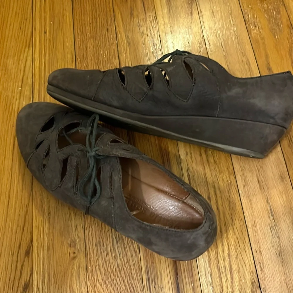 Women's Gentle Souls By Kenneth Cole Nye Leather Wedge Shoes Brown 9